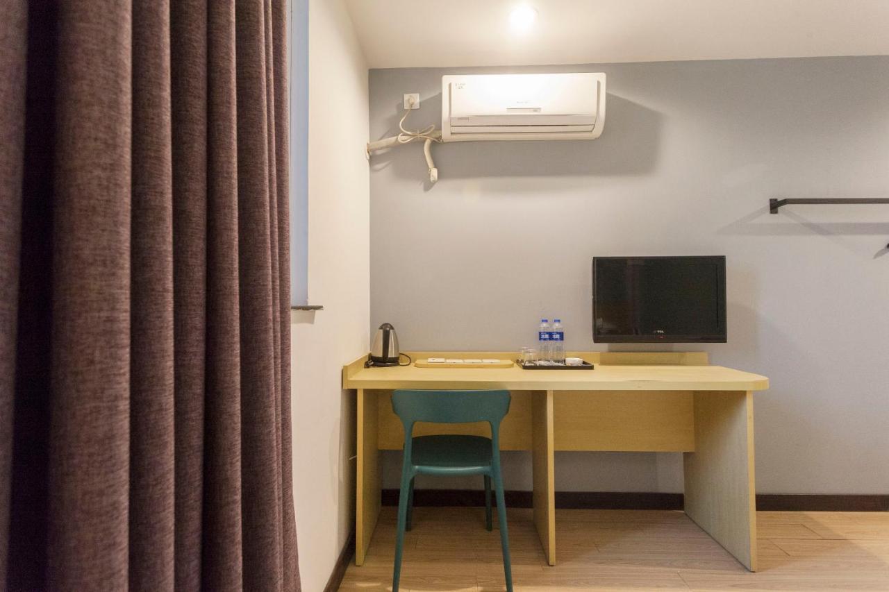 Weijing Express Hotel 常熟 外观 照片